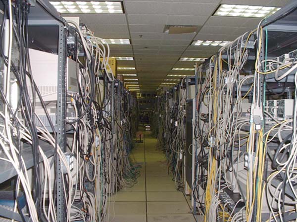 servers virtualization hosting 